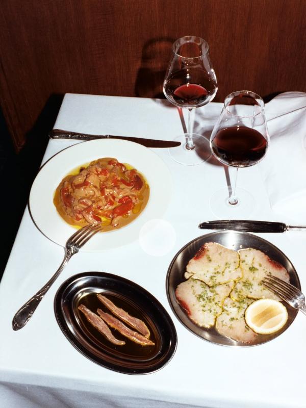 L'exemple d'une table chez Arcane 17 © Arcane 17