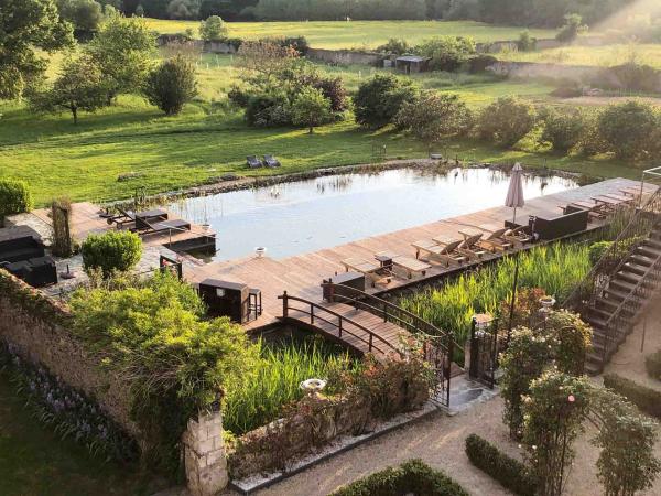 La piscine naturelle du Château de l'Épinay © DR