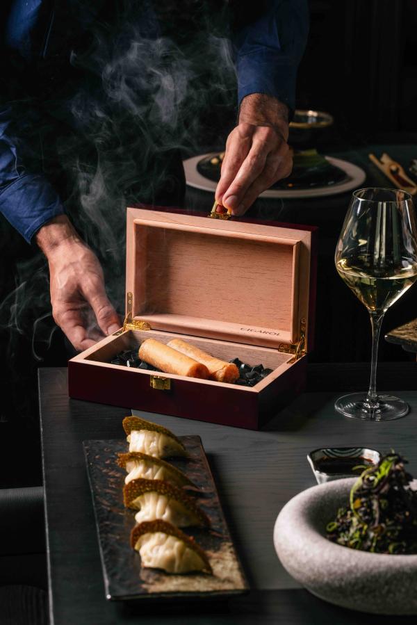 Aqua Kyoto, l’un des meilleurs restaurants japonais de Paris © TheTravelBuds Aqua Kyoto, l'un des meilleurs restaurants japonais de Paris © TheTravelBuds