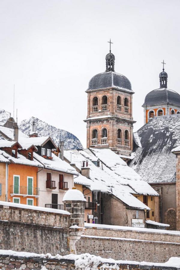 La ville de Briançon en hiver © Paul Brechu