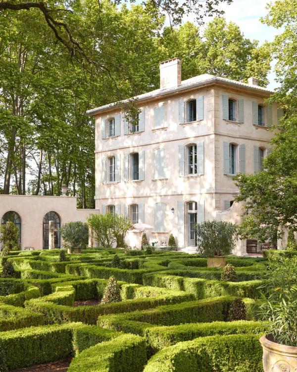 Domaine de Chalamon, un des plus beaux hôtels de Saint-Rémy-de-Provence © domainedechalamon