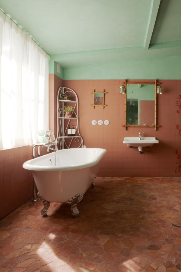 Chaque chambre est unique et rend hommage à l'art de vivre et au rythme de la nature