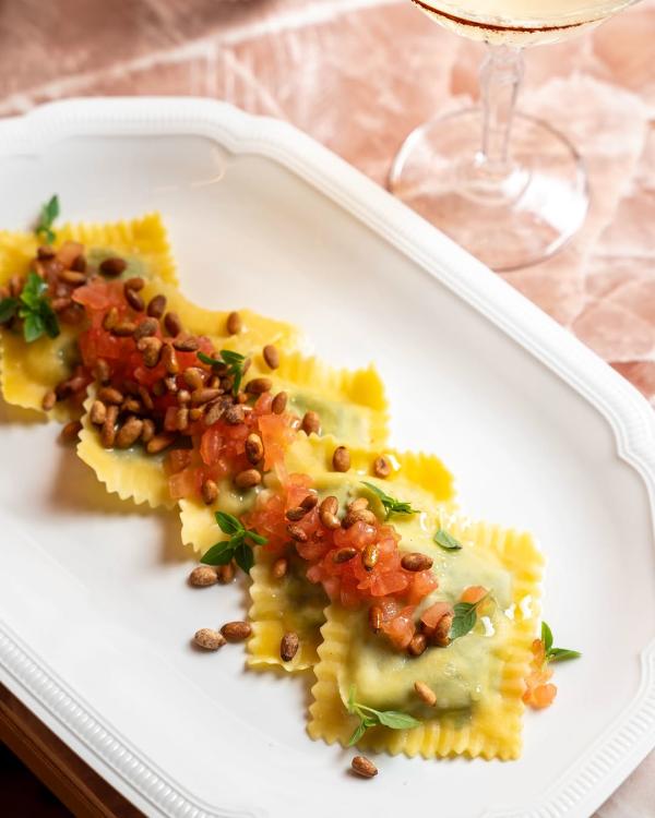 Le restaurant Frivole, nouvelle table proche des Champs-Élysées © Frivole