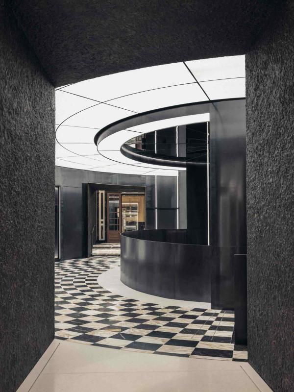 Le travail avec les matériaux à l’hôtel Moncler Champs-Elysées © Moncler Le travail avec les matériaux à l'hôtel Moncler Champs-Elysées © Moncler