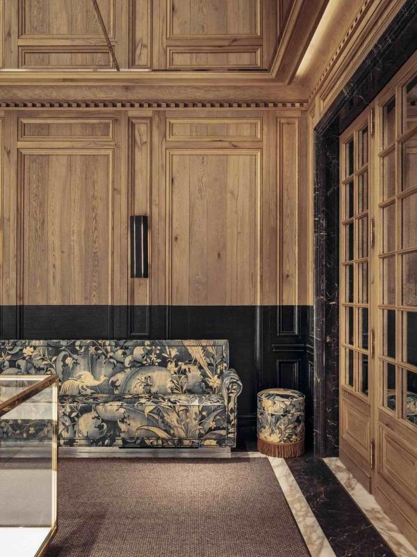 Le travail avec les matériaux à l’hôtel Moncler Champs-Elysées © Moncler Le travail avec les matériaux à l'hôtel Moncler Champs-Elysées © Moncler