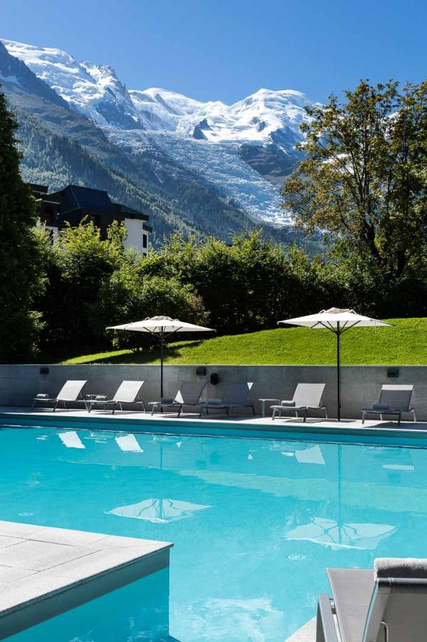 Hôtel Mont-Blanc Chamonix – Piscine © DR