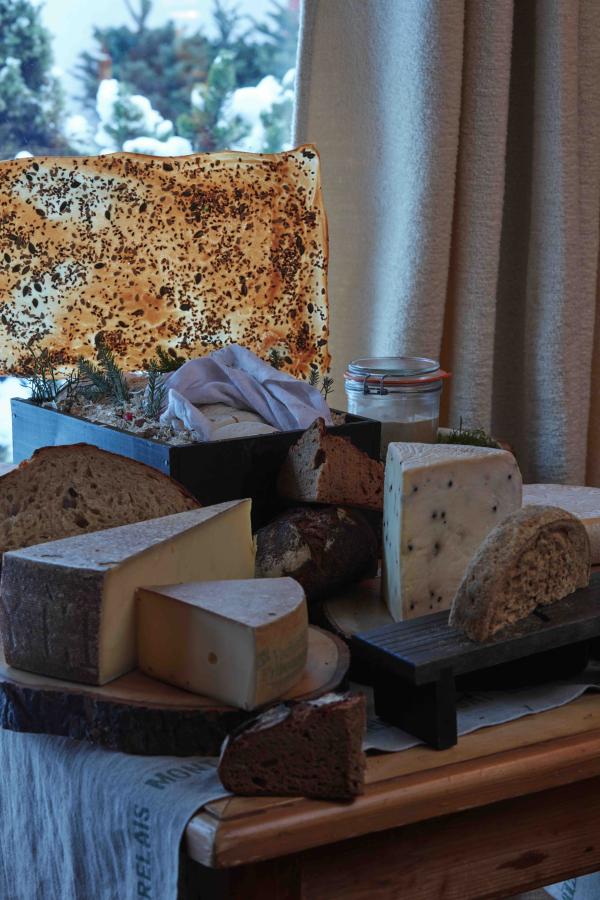 Dîner au restaurant montagnard Le Relais à l'hôtel © Mont Blanc 