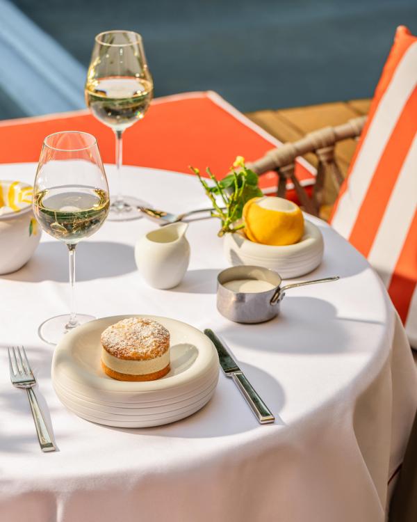 La terrasse du Royal Monceau à Paris © Thetravelbuds
