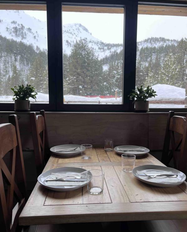Le restaurant vue sur les pistes Piolet © PPB