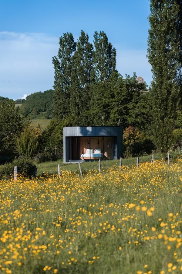 Le gîte et la cabane Tomette Singulière © Ollie Pritchard Barrett