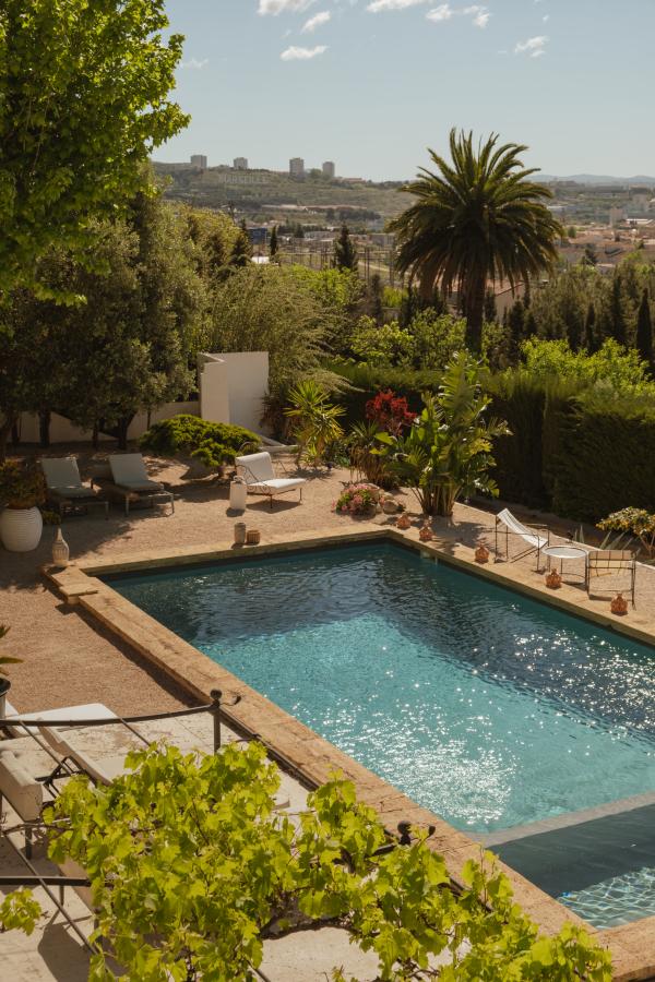 La piscine de la maison d’hôtes à Marseille © Casa Youm La piscine de la maison d'hôtes à Marseille © Casa Youm