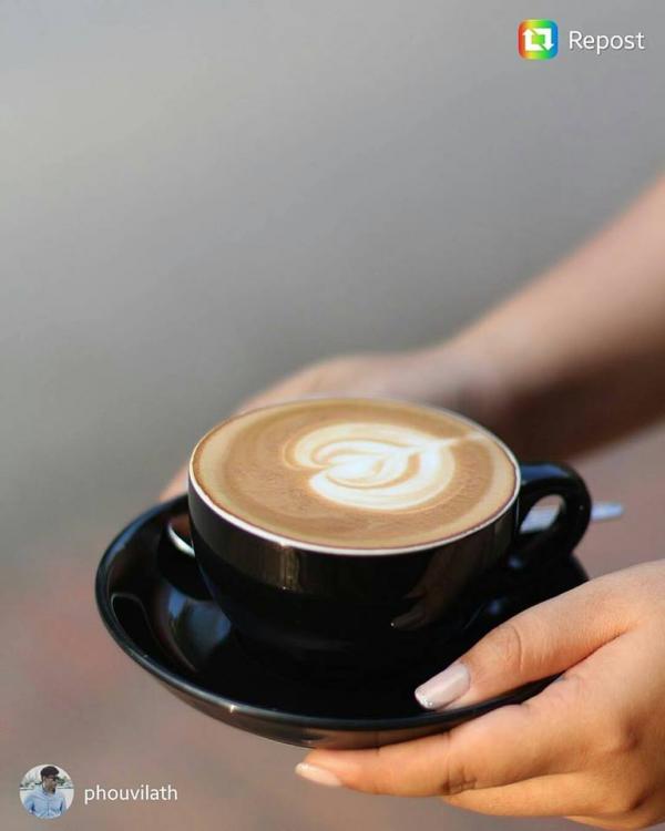 Saffron Coffee's Espresso © Instagram @phouvilath