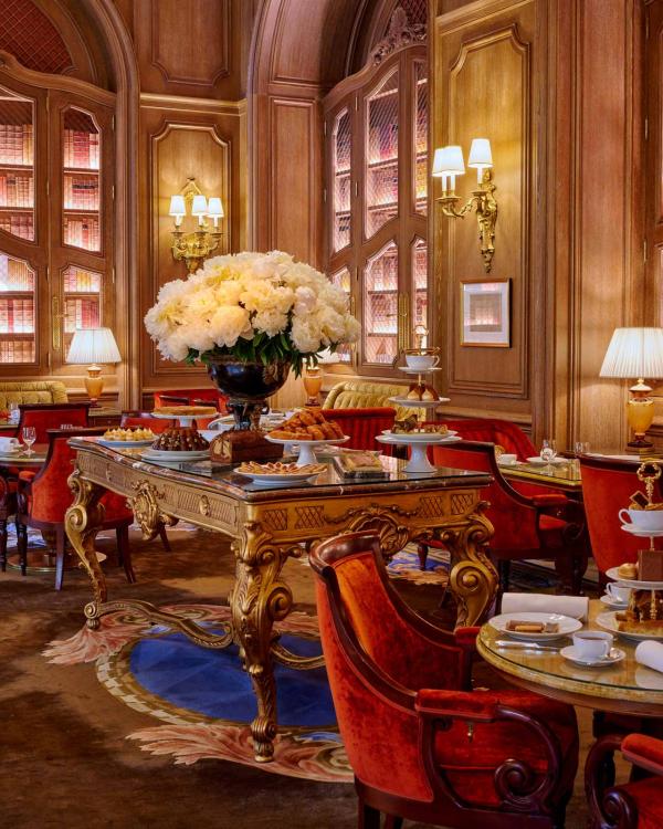 Thé à la française - Salon Proust - Ritz Paris © Bernhard Winkelmann