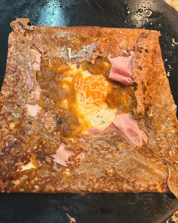 Une galette à Saint-Malo © La Caraque Une galette à Saint-Malo © La Caraque