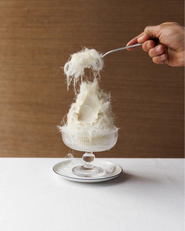 Mistkeh w Ghazleh, une glace italienne à la gomme arabique, avec une touche de barbe à papa libanaise