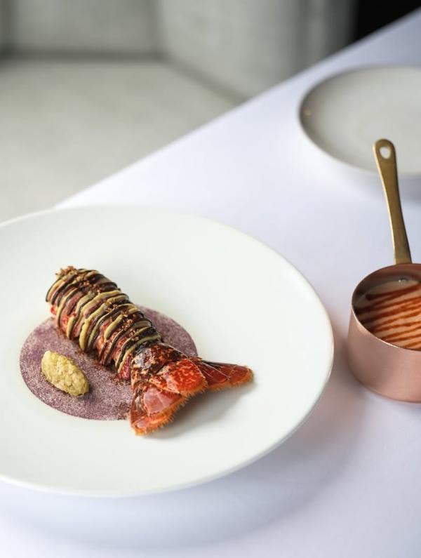 Homard breton entier