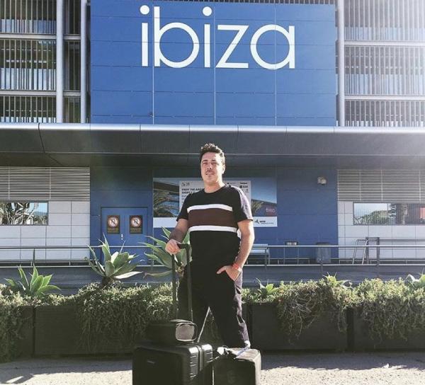 Dan Ghenacia (Apollonia) - Ibiza Airport © DR