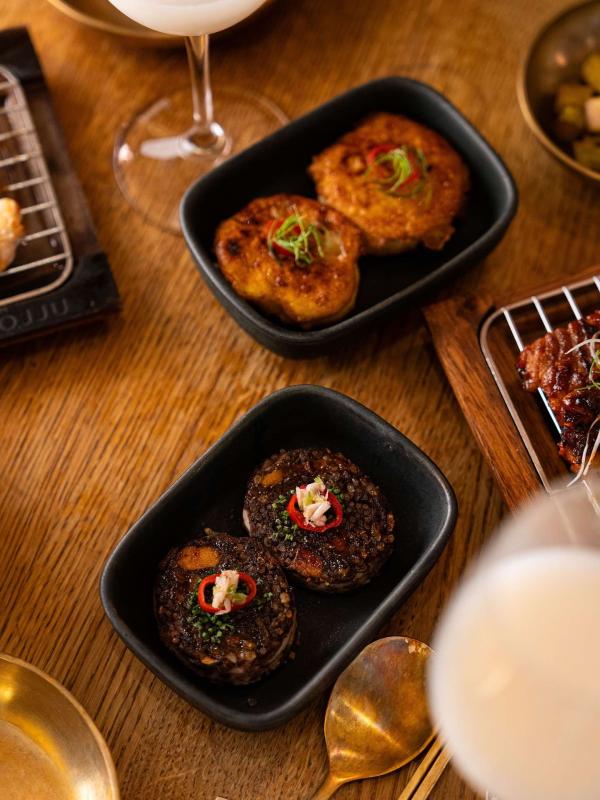 Mojju, un des meilleurs restaurants coréens de Paris © Mojju Mojju, un des meilleurs restaurants coréens de Paris © Mojju