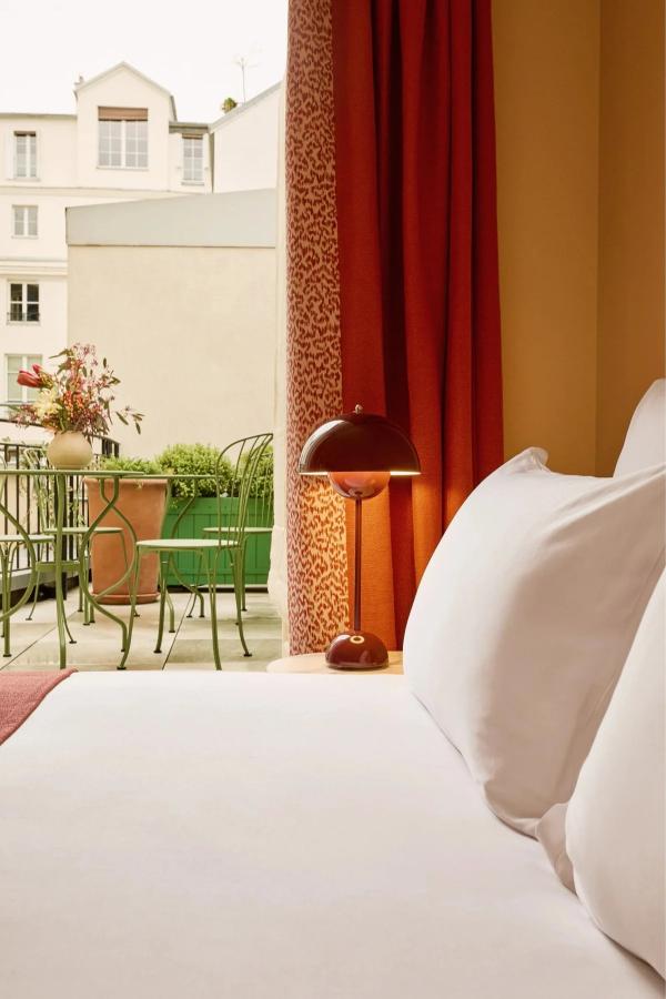Une chambre du boutique hôtel 4 étoiles à Paris © Prince de Conti Une chambre du boutique hôtel 4 étoiles à Paris © Prince de Conti