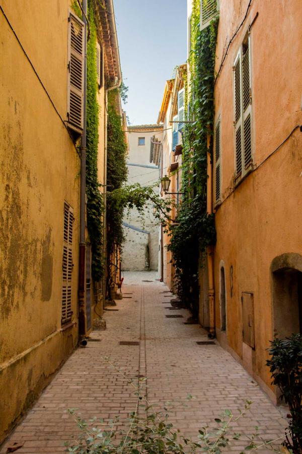 Ruelle de Saint-Tropez