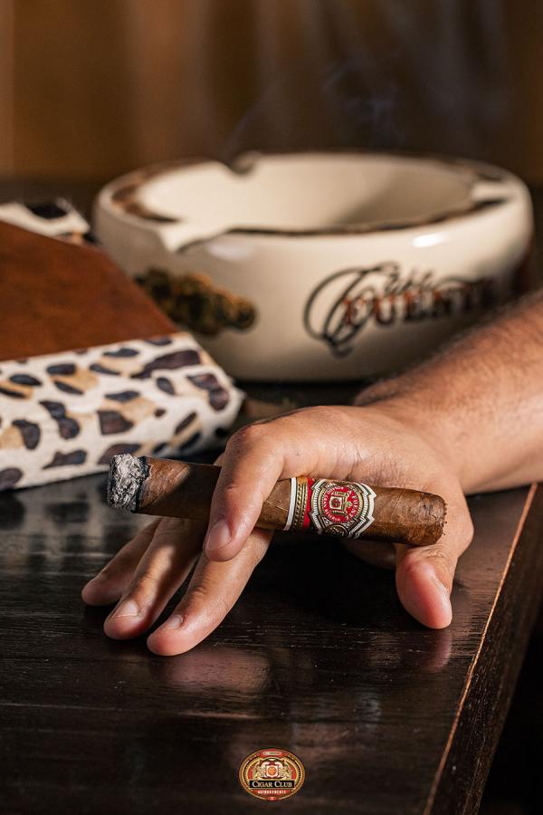 ©Arturo Fuente Cigar Club