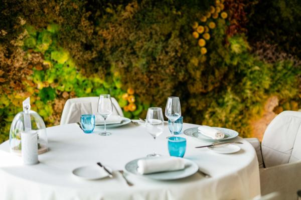 Castel Clara Thalasso & Spa — restaurant 180° © Marco Strullu