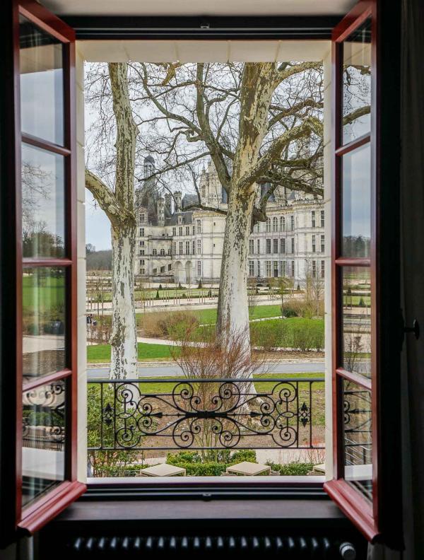 Relais de Chambord – Vue sur le château depuis la suite 122 © YONDER.fr | MB