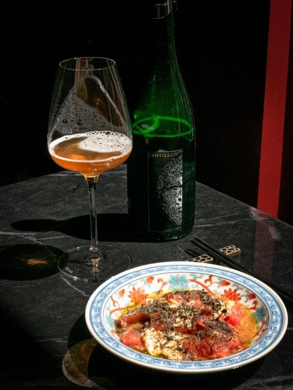 Plat « tomate, oeuf brouillé et shiso » au nouveau restaurant Bund à Bourse, Paris 2e © DR Plat « tomate, oeuf brouillé et shiso » au nouveau restaurant Bund à Bourse, Paris 2e © DR
