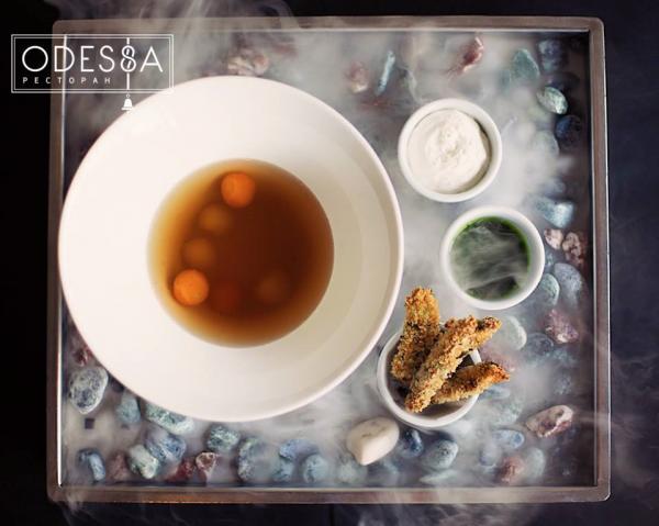 La cuisine ukrainienne revisitée de manière contemporaine au restaurant Odessa © Odessa