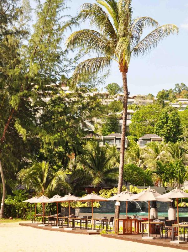 Le bord de mer de l’Anantara Phuket Layan © Constance Lugger