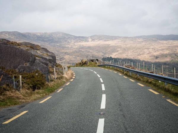 Les routes environnantes, au cœur du Kerry, nous emmènent à la découverte d’un paysage d’exception © Alix Laplanche