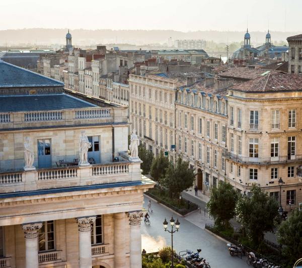 Vue sur Bordeaux depuis la Suite Royale @Alain Caboche