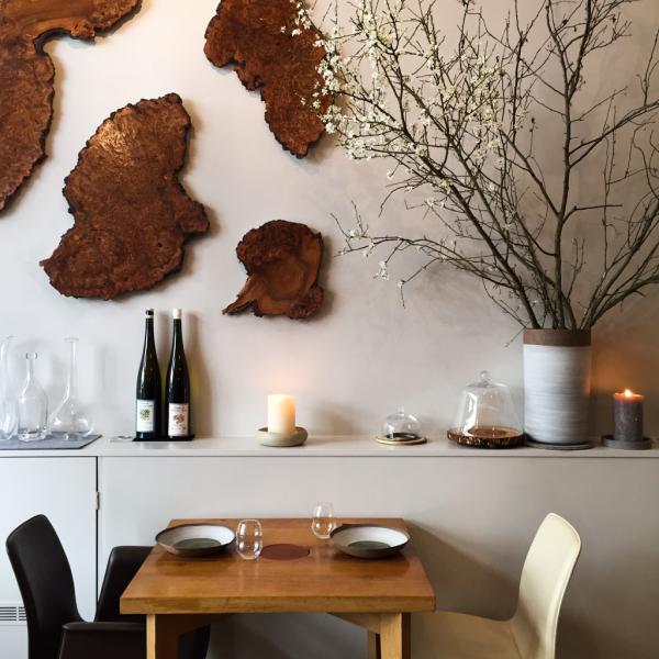 Design contemporain et chaleureux dans le restaurant © Yonder.fr