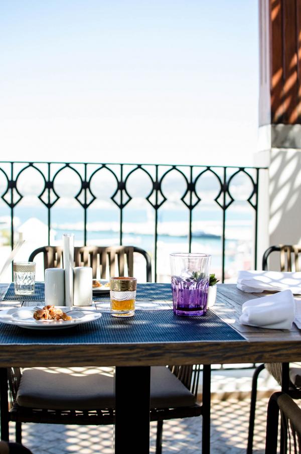 Venez savourer un exquis tagine avec vue sur la mer au Dar Lidam © Alix Laplanche