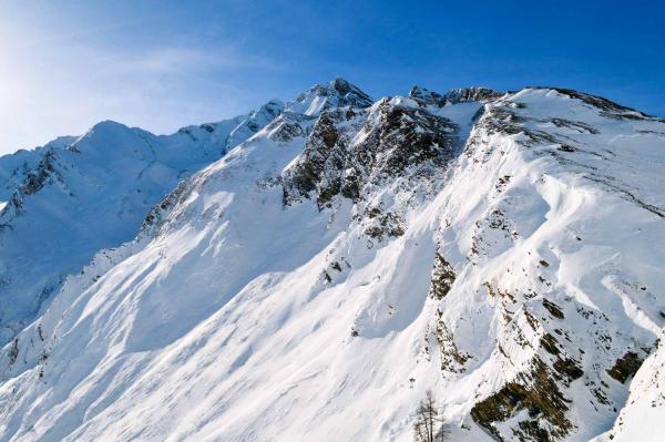 Des tirs préventifs sont effectués chaque matin pour lutter contre les avalanches. © Pierre Gunther