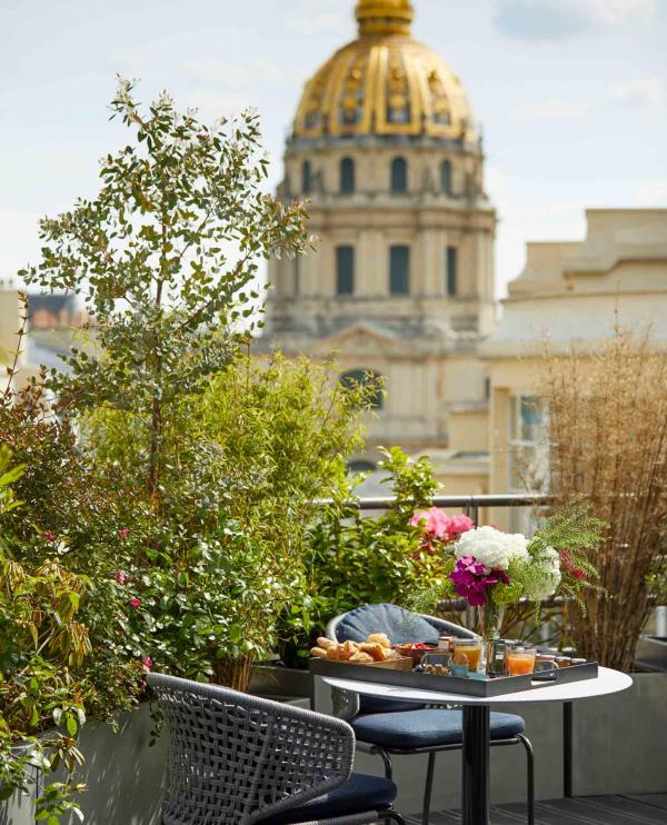 Terrasse avec vue sur le dôme des Invalides © Le 5 Codet