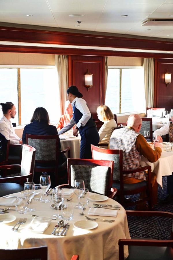 Croisière Antarctique à bord de l’Exploris One © Antoine Lorgnier