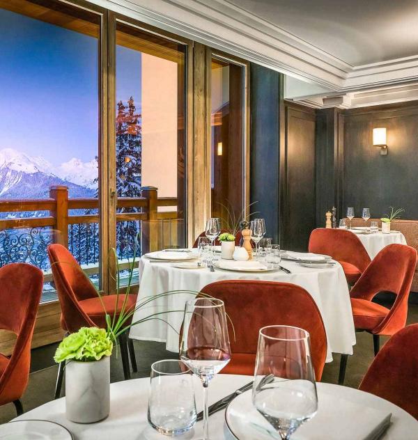 L'Apogée Courchevel – Restaurant Le Comptoir de l'Apogée © DR