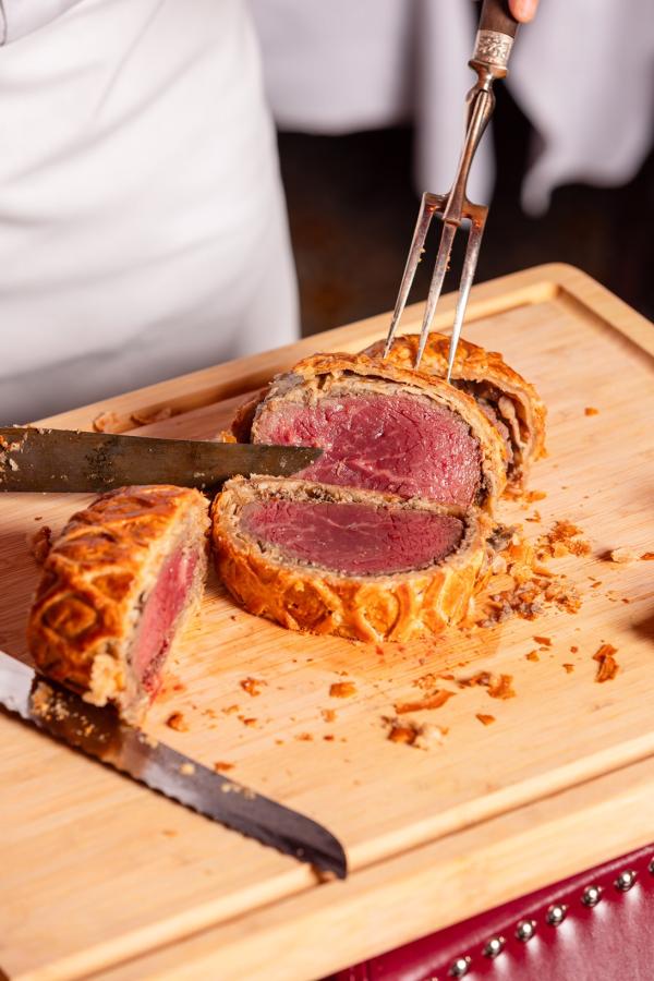 Restaurant Chez Miocque Deauville, bœuf Wellington © TheTravelBuds x Chez Miocque Restaurant Chez Miocque Deauville, bœuf Wellington © TheTravelBuds x Chez Miocque