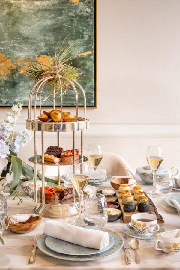 © Carlton Afternoon Tea - PWF