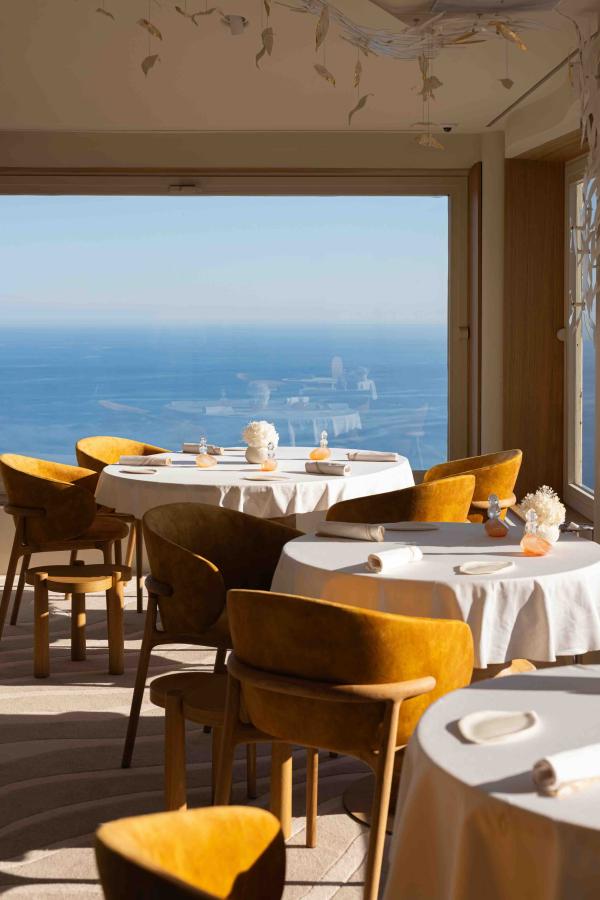 Déjeuner au restaurant étoilé la Chèvre d’Or © lephotographedudimanche Déjeuner au restaurant étoilé la Chèvre d'Or © lephotographedudimanche