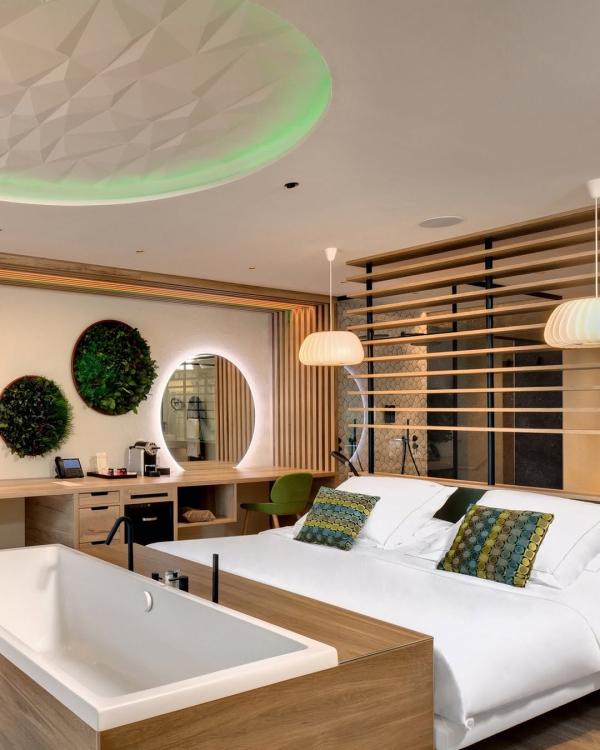 En pleine nature, la suite Costelle © La Cheneaudière - Hôtel Spa