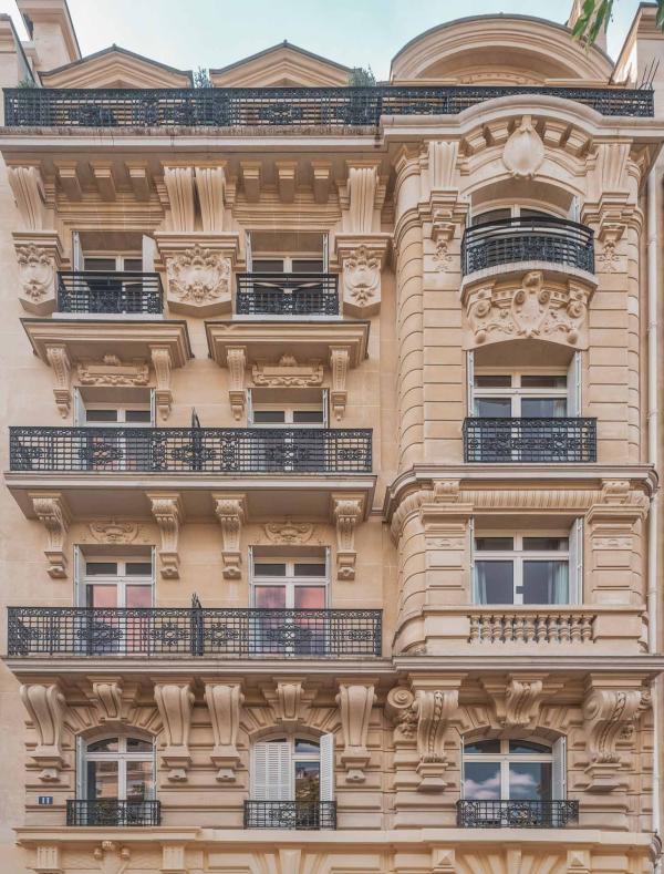 © Nicolas Aneston