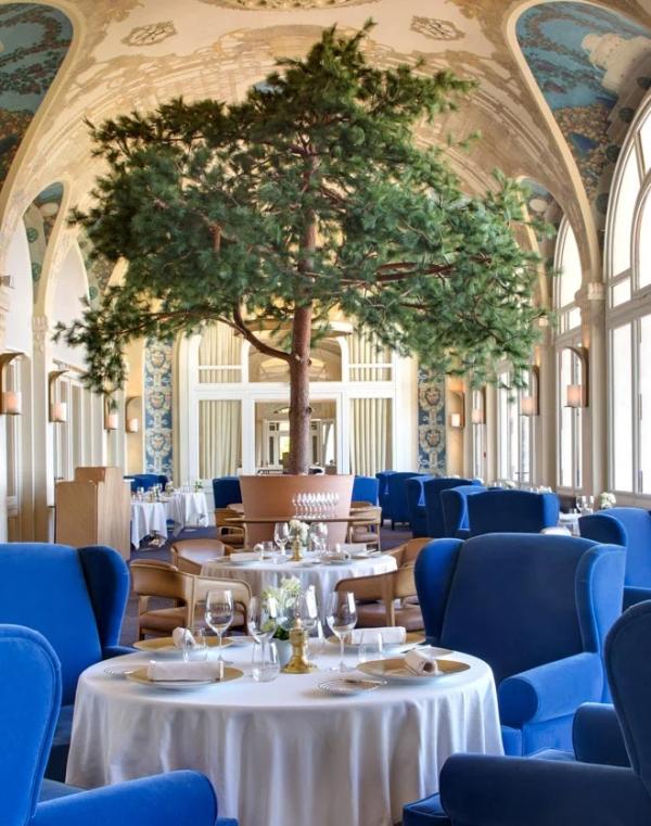 Un hôtel d’exception, membre du Club Yonder © Royal Evian Un hôtel d'exception, membre du Club Yonder © Royal Evian