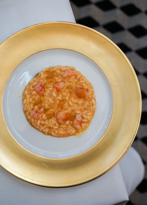 Il Carpaccio | Risotto aux crevettes de Mazara del Vallo, tomates jaunes et argousier © MB|YONDER.fr