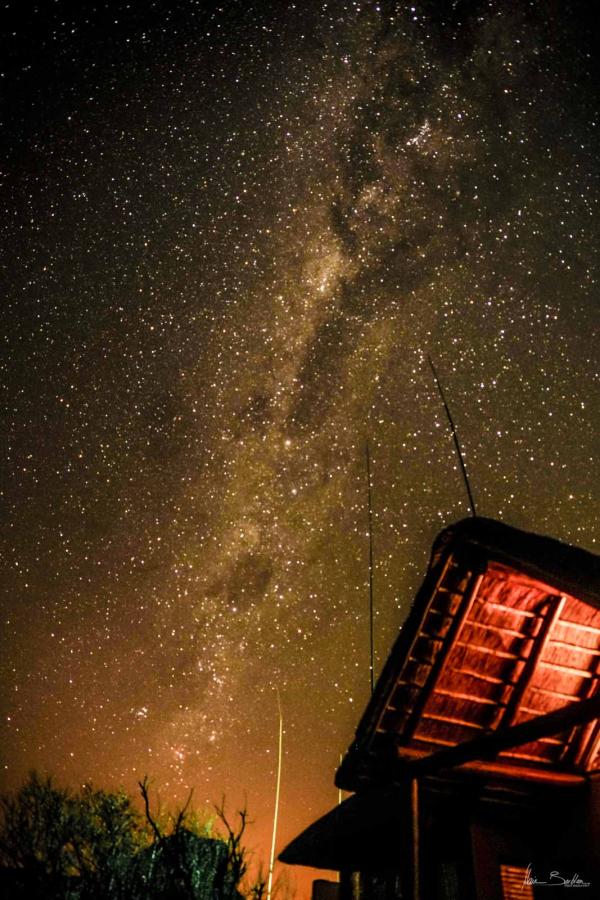 Observer les étoiles au Esiweni Luxury Safari Lodge © Alain Barblan