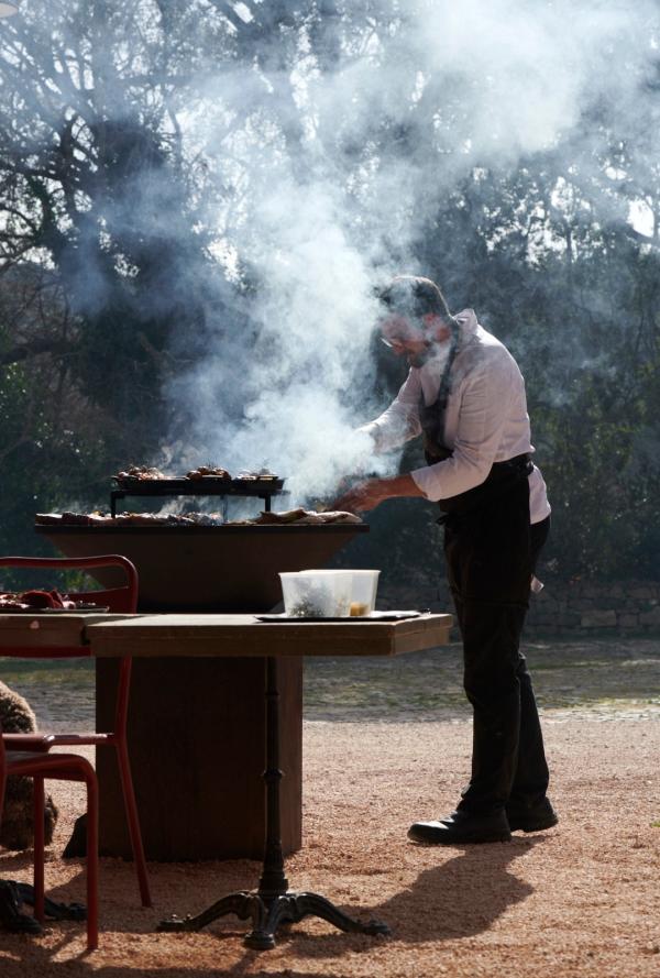Restaurant convivial et art de vivre provençal © Victor Garnier Restaurant convivial et art de vivre provençal © Victor Garnier