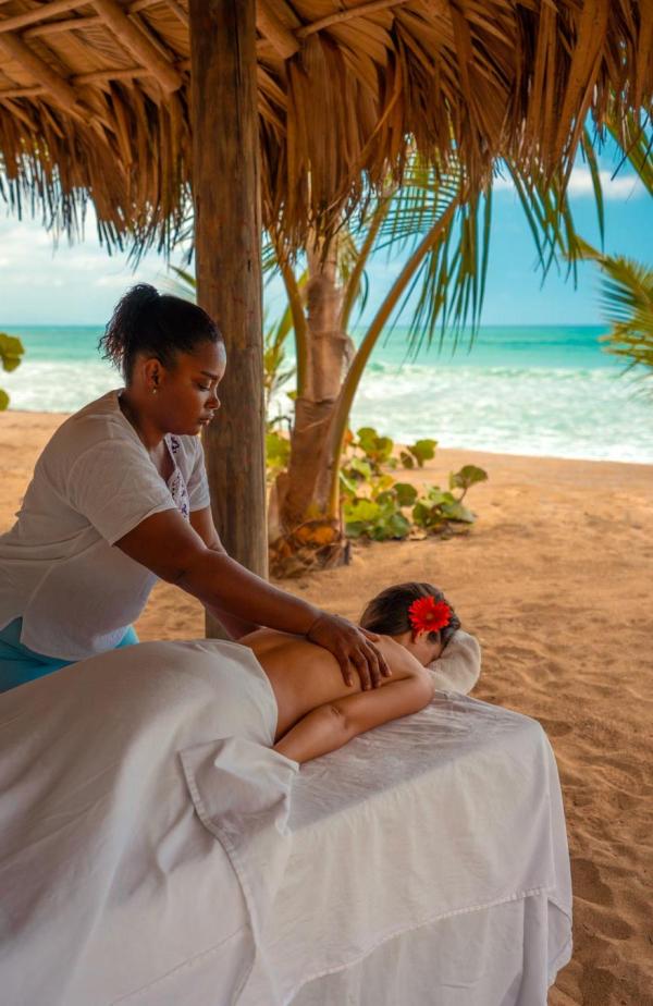 Massage sur la plage © Sublime Samana