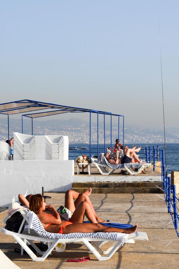 Fin d'après-midi ensoleillée sur le Sporting Beach Club © YONDER.fr