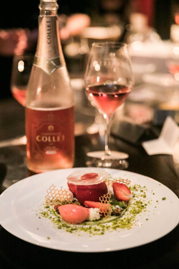 Pendant le dîner préparé par Pierre Résimont à l'occasion de la 5ème édition du Prix Champagne Collet © DR